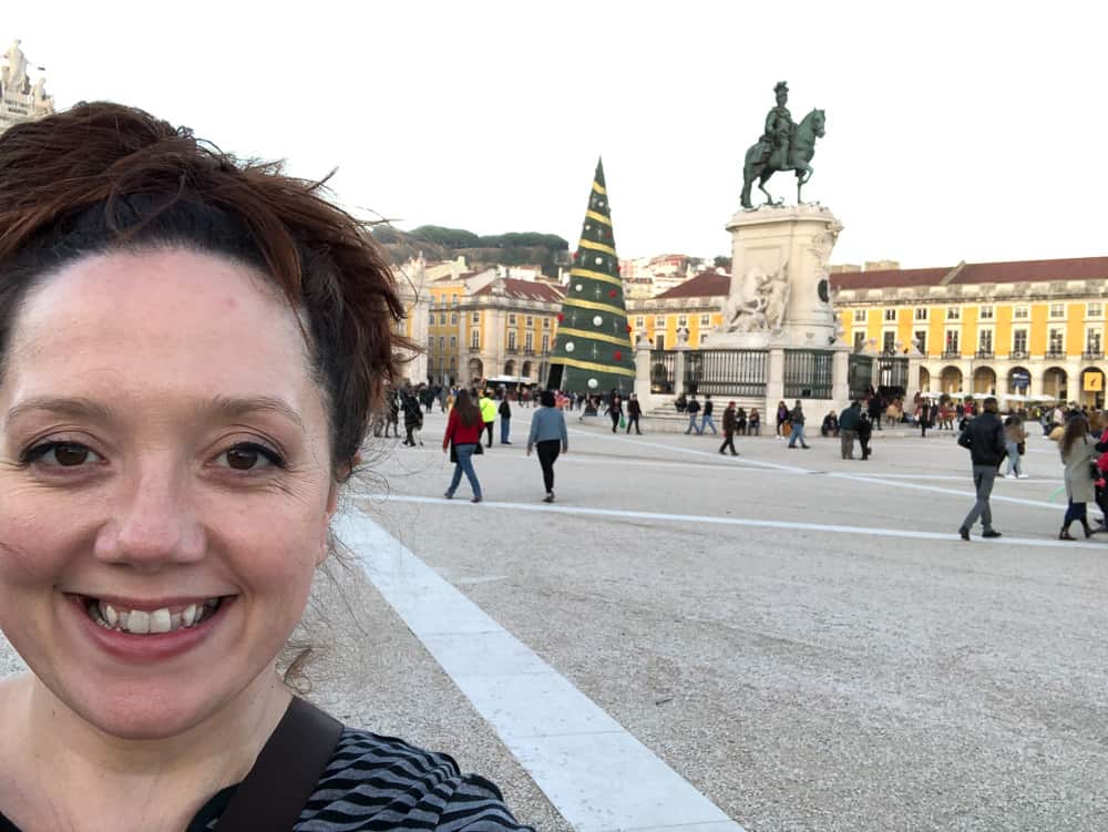 Jessy in Praca do Comercio decorated for Christmas
