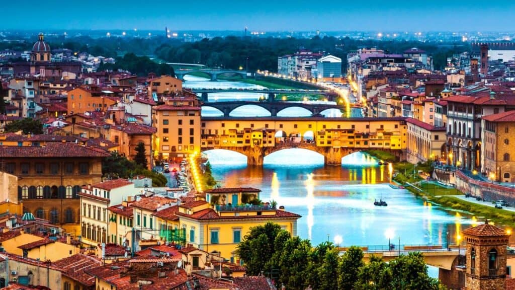 Florence, Ponte Vecchio arch bridge at twilight from Piazzale Michelangelo (Tuscany, Italy)