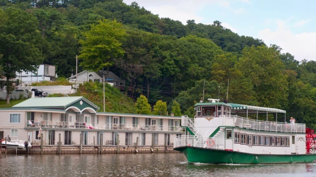 Star of Saugatuck, Michigan Steamboat