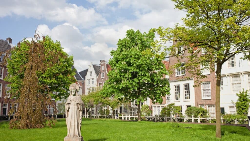 Begijnhof in Amsterdam